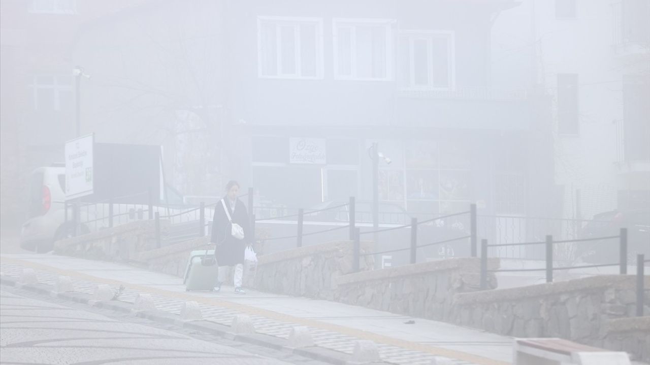 Kırklareli'nde Yoğun Sis Etkisi