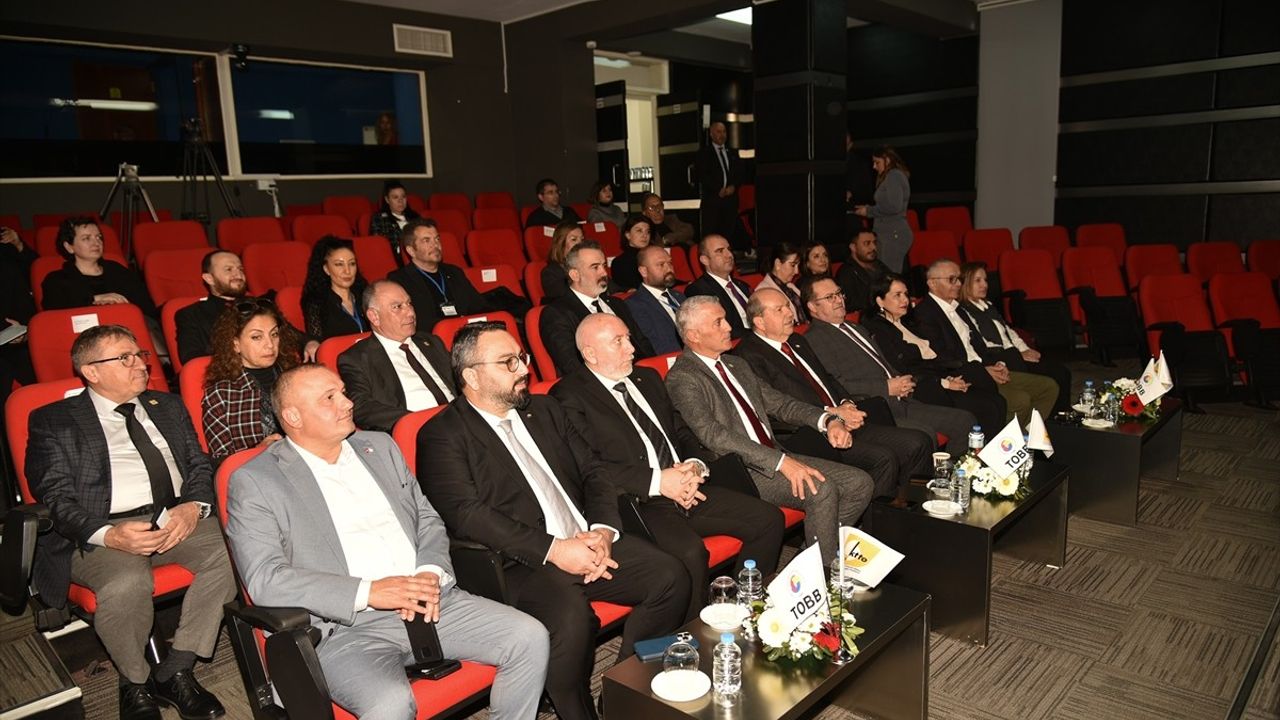KKTC'de 'Ekonomiye Kreatif Dokunuş' Paneli Düzenlendi