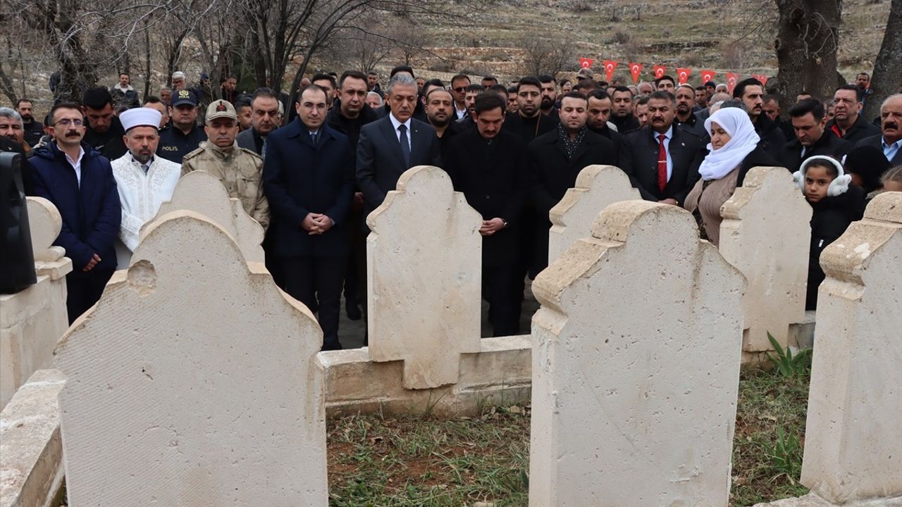 Mardin'de 1987'de Katledilen 10 Kişi Mezarı Başında Anıldı
