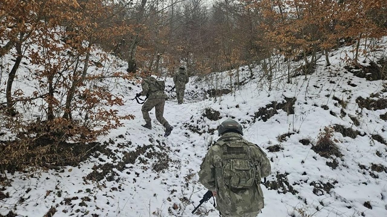 Mehmetçikler Kosova’da Güvenlik İçin Devriye Görevinde