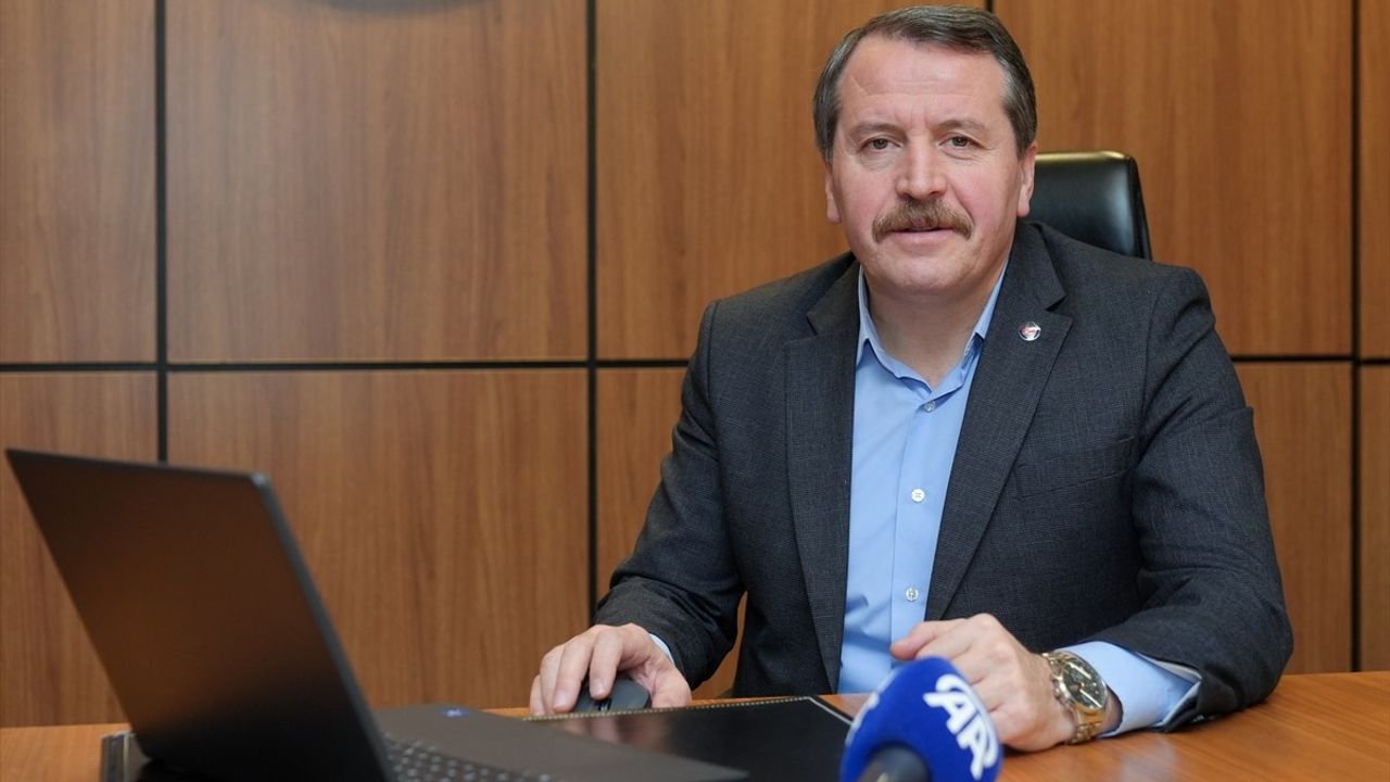 Memur-Sen Genel Başkanı Yalçın, Yılın Kareleri Oylamasında