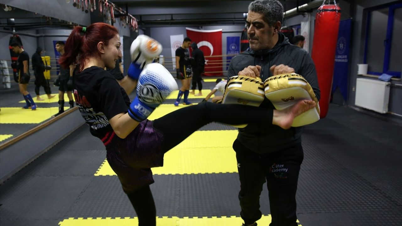 Muaythai Kız Kardeşler İslami Dayanışma Oyunları'na Hazır