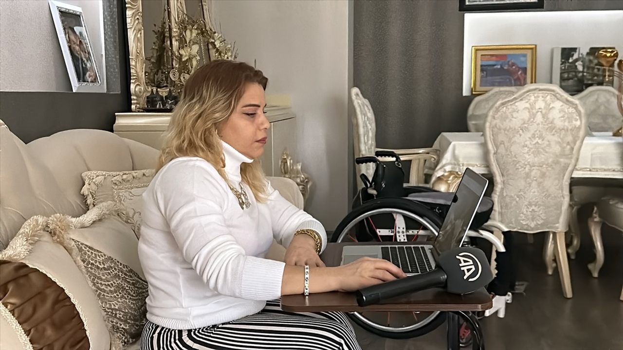 Nazmiye Muratlı 'Yılın Kareleri' Oylamasına Katıldı