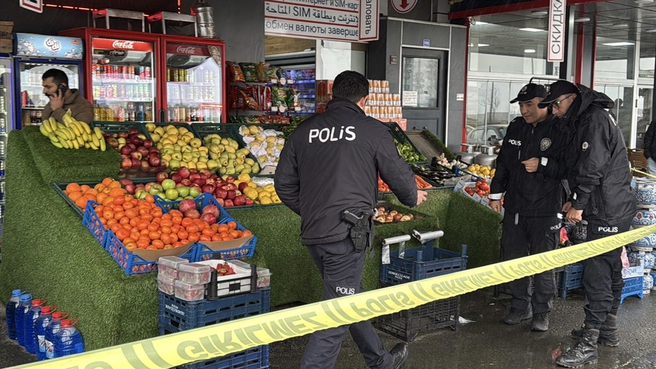 Rize'de Bir Kadın Market Çalışanını Silahla Yaraladı