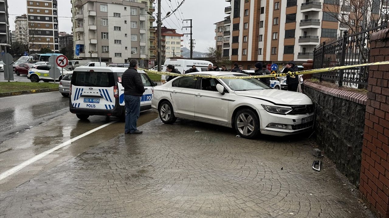 Rize'deki Olayda Sürücü Silahla Yaralandı