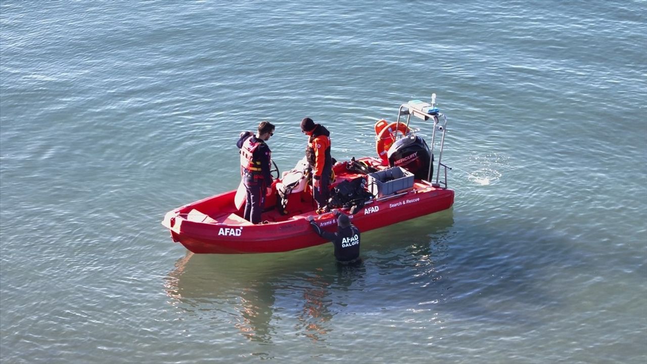 Samsun'da Kayıp Balıkçı İçin Arama Çalışmaları Devam Ediyor