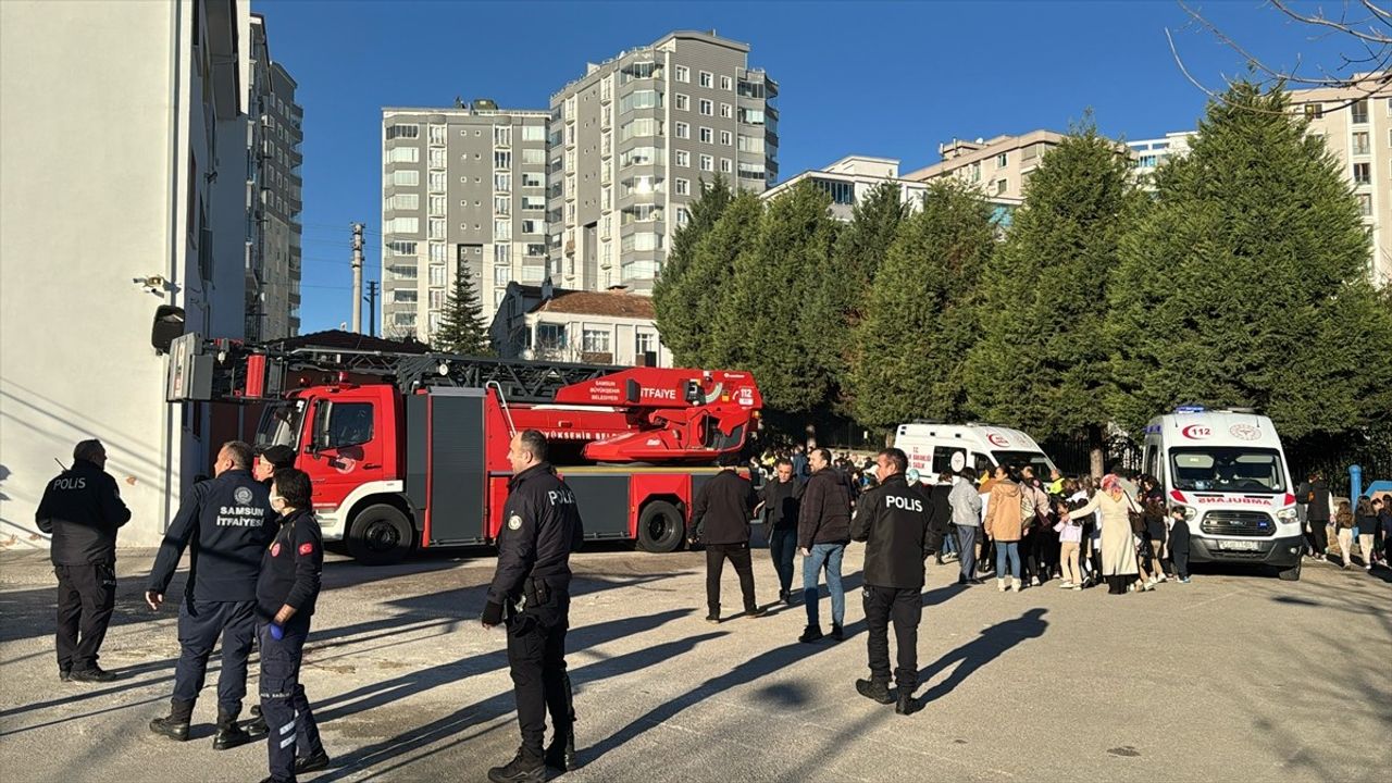 Samsun'da Okul Yangını Kontrol Altına Alındı