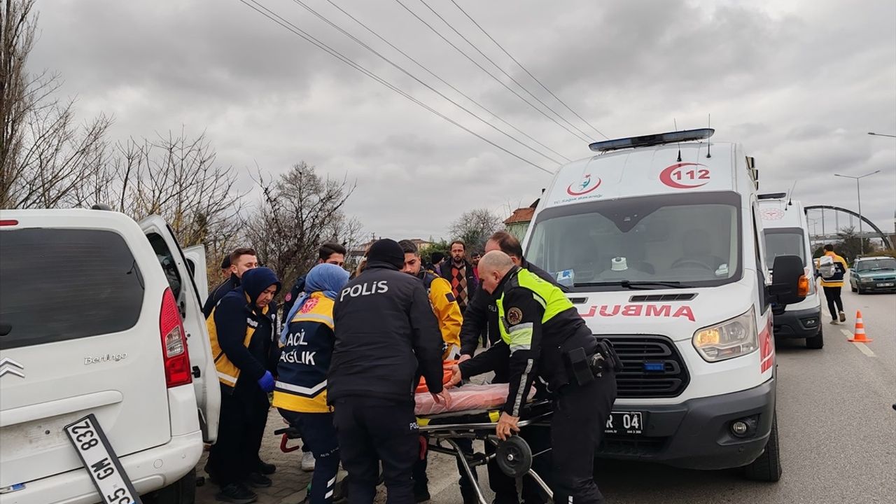 Samsun'da Trafik Kazası: 3 Yaralı