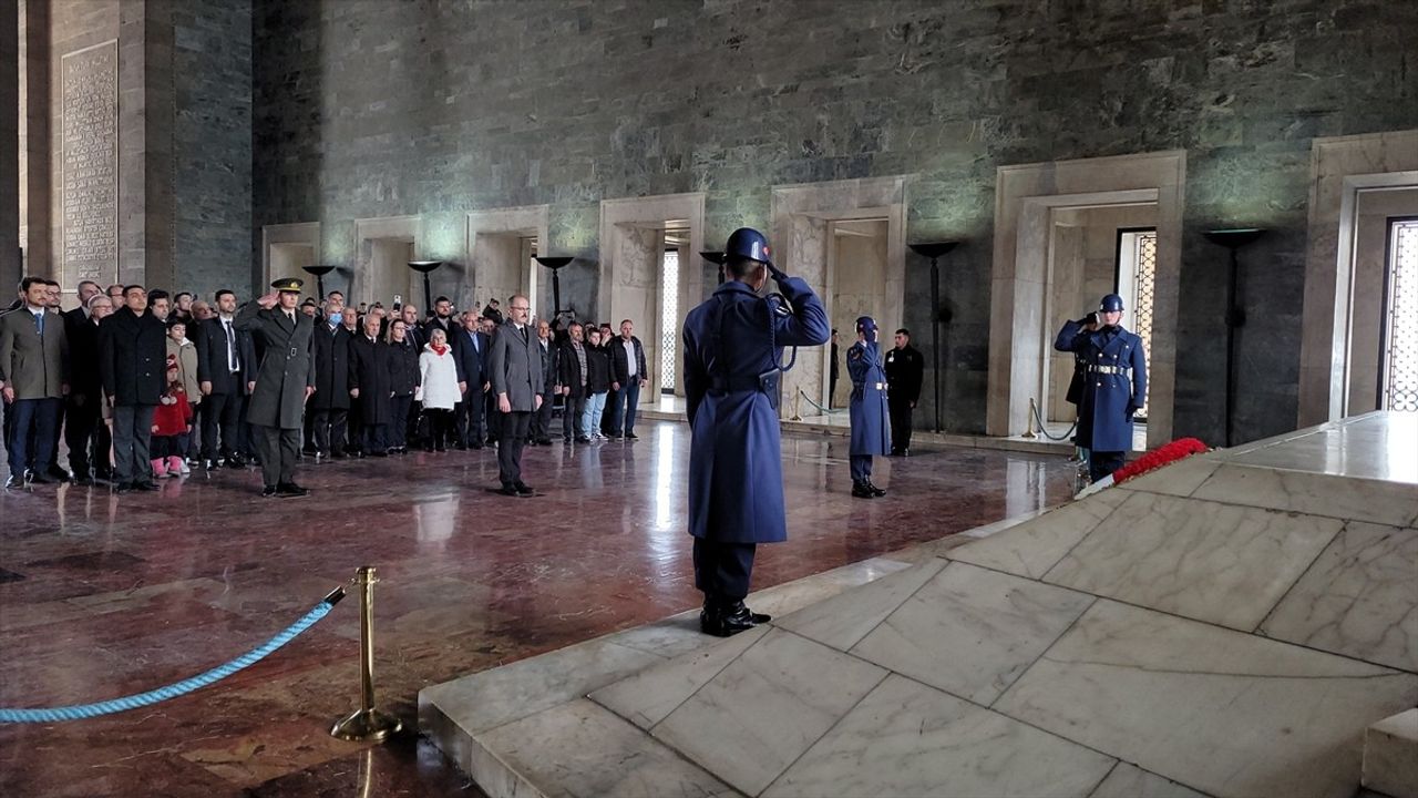 Samsunlu Mübadiller Anıtkabir'i Ziyaret Etti