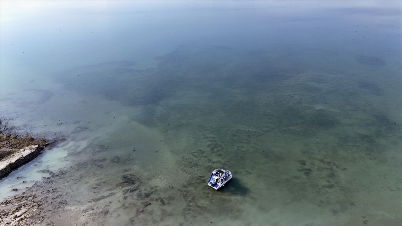 Sapanca Gölü'nde Su Seviyesi 30 Santimetre Yükseldi