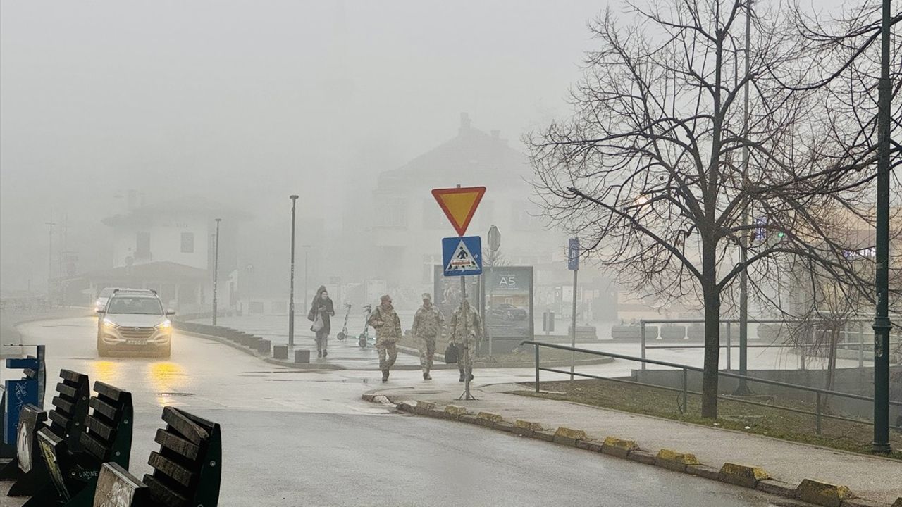 Saraybosna'da Hava Kirliliği Nedeniyle Görüş Mesafesi Düşüyor