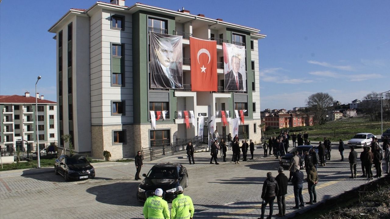 Sinop'taki TOKİ Konutları Hak Sahiplerine Teslim Ediliyor