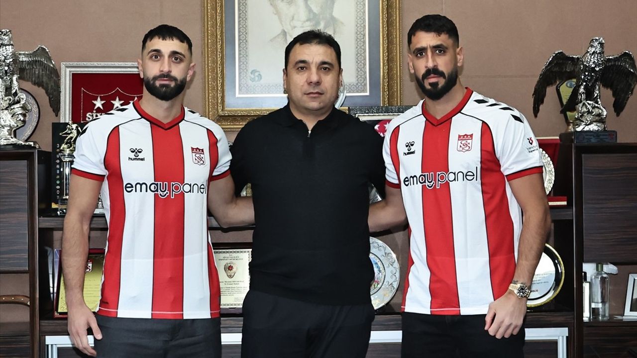 Sivasspor'dan Transfer Hamlesi: Efkan Bekiroğlu ve Tolga Ciğerci Takımda