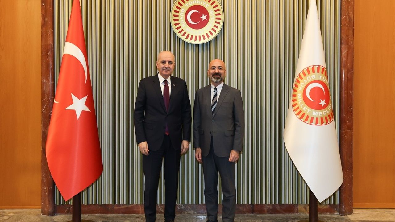 TBMM Başkanı Kurtulmuş, Türkiye Maarif Vakfı Başkanı Özdil ile Görüştü