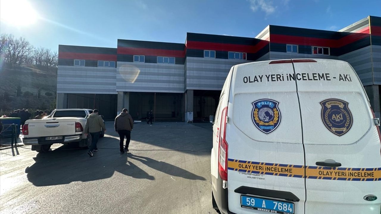 Tekirdağ'da Stajyer Öğrenci Fabrikada Yüksekten Düştü