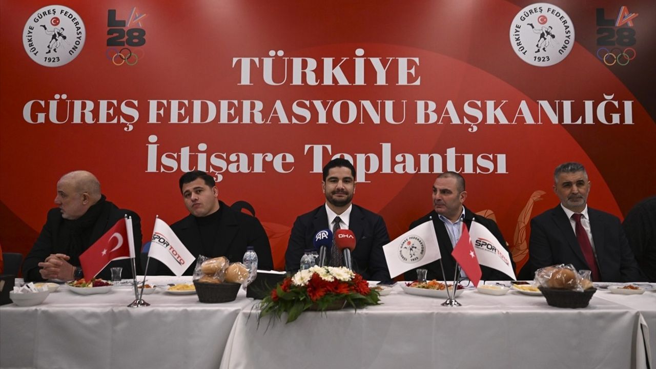 TGF Başkanı Taha Akgül, 2028 Olimpiyatları Vurgusuyla Güreş Camiasıyla Bir Araya Geldi