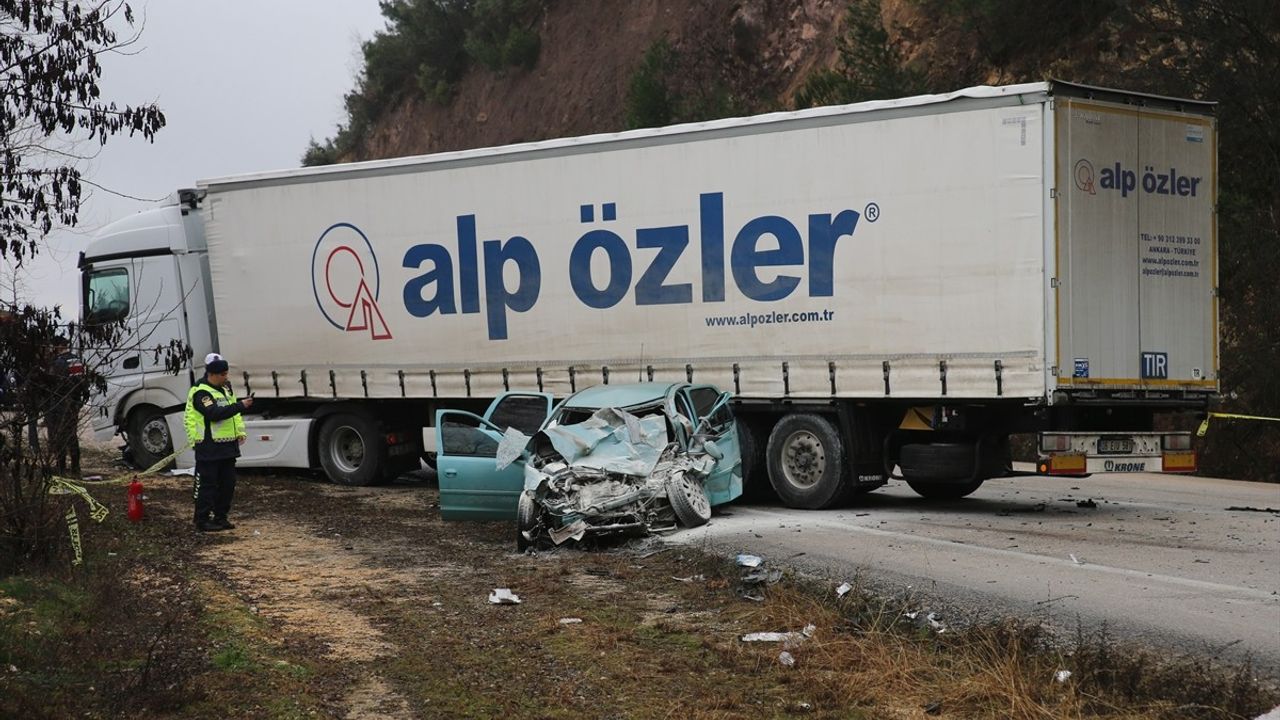 Tokat'ta Feci Kaza: İki Can Hayatını Kaybetti