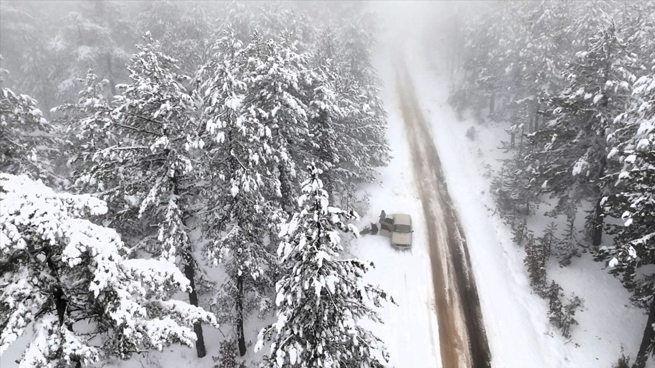 Ulus Dağı'nda Kar Manzarası Drone ile Görüntülendi