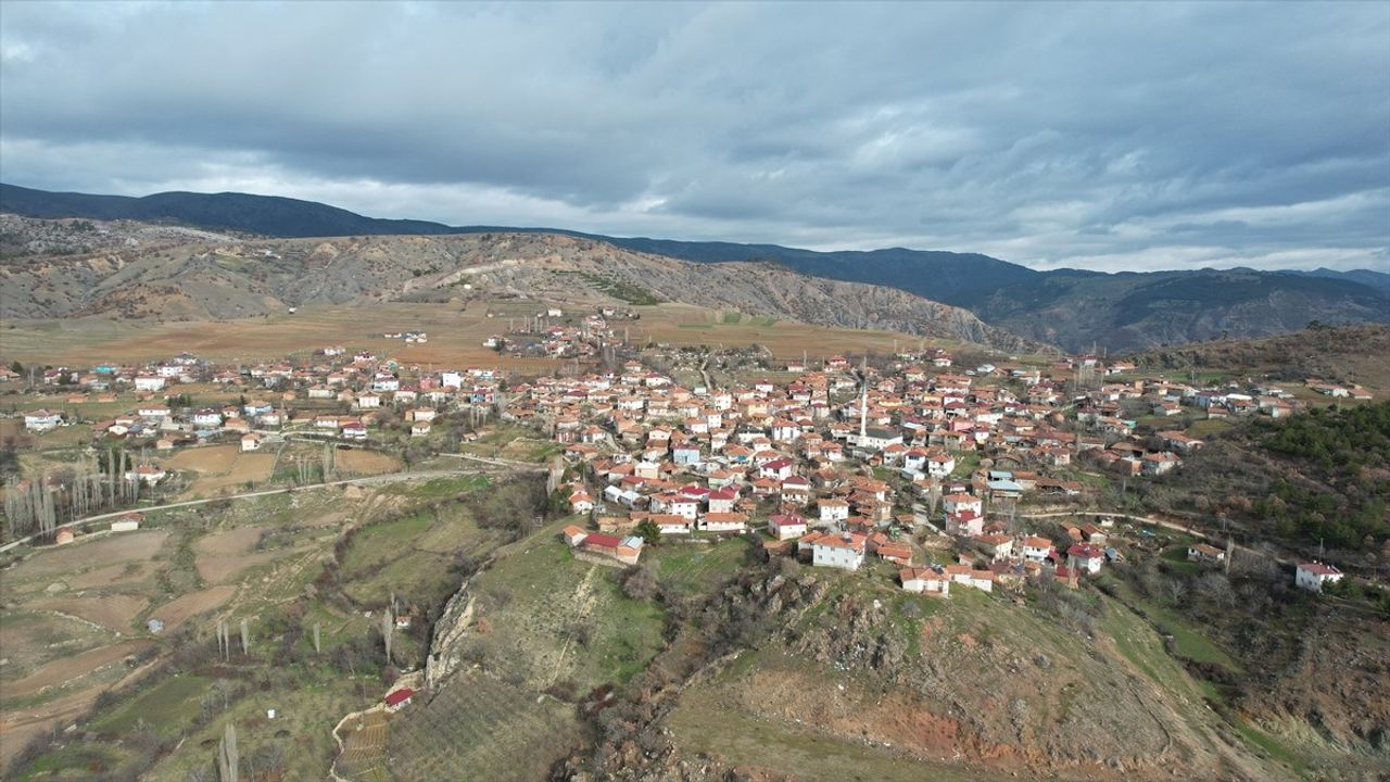 Yaylabaşı Köyünde Her Bebek İçin Fidan Dikme Projesi