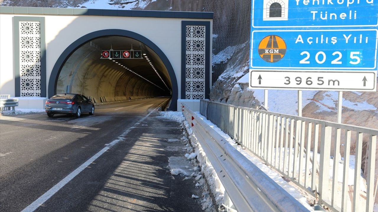 Yeniköprü Tüneli Trafiğe Açıldı