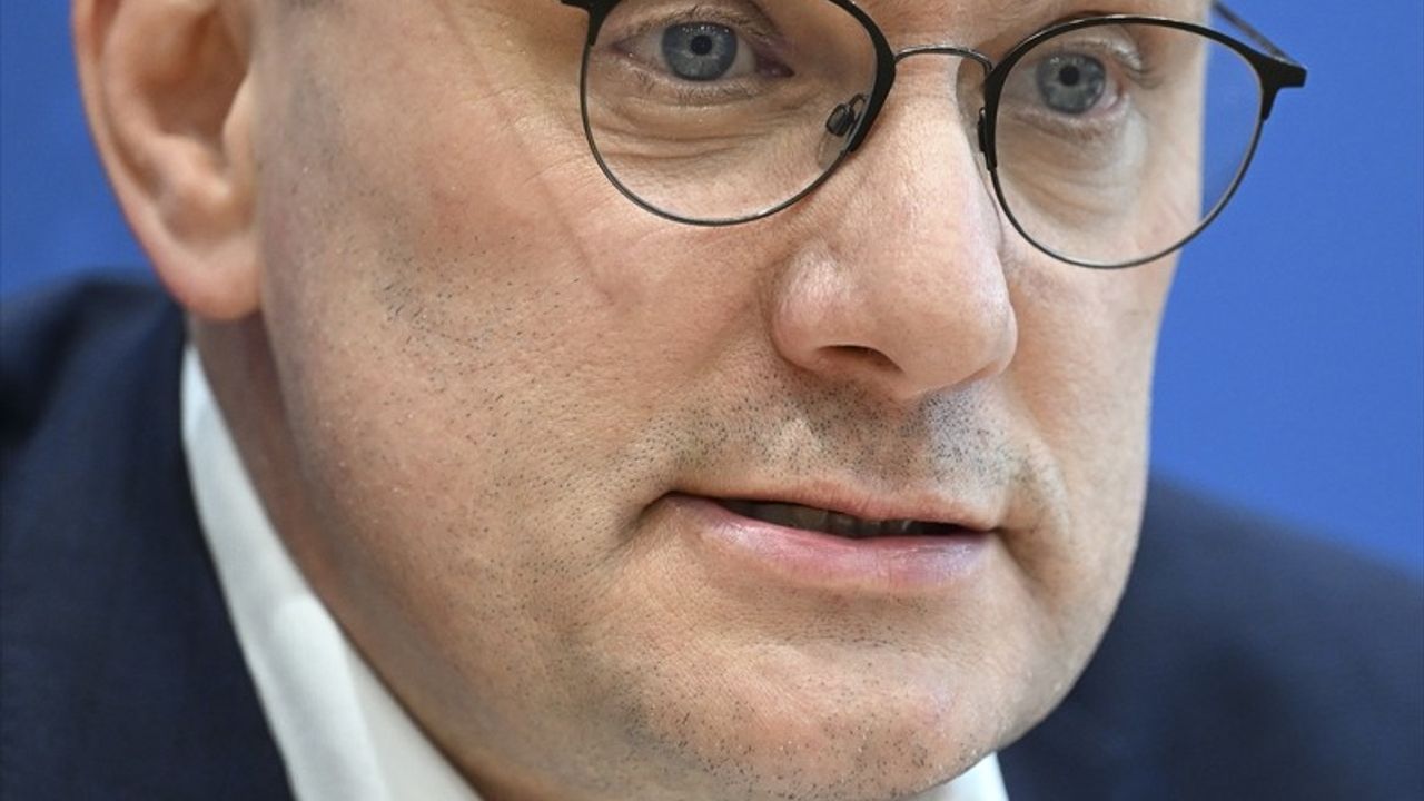 AfD Eş Genel Başkanı Chrupalla'dan Çifte Vatandaşlık Açıklamaları