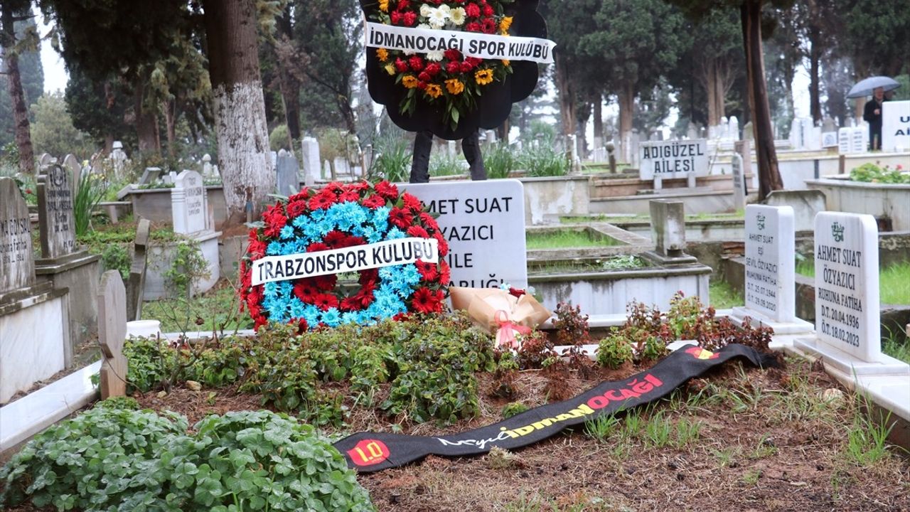 Ahmet Suat Özyazıcı'nın Anma Töreni