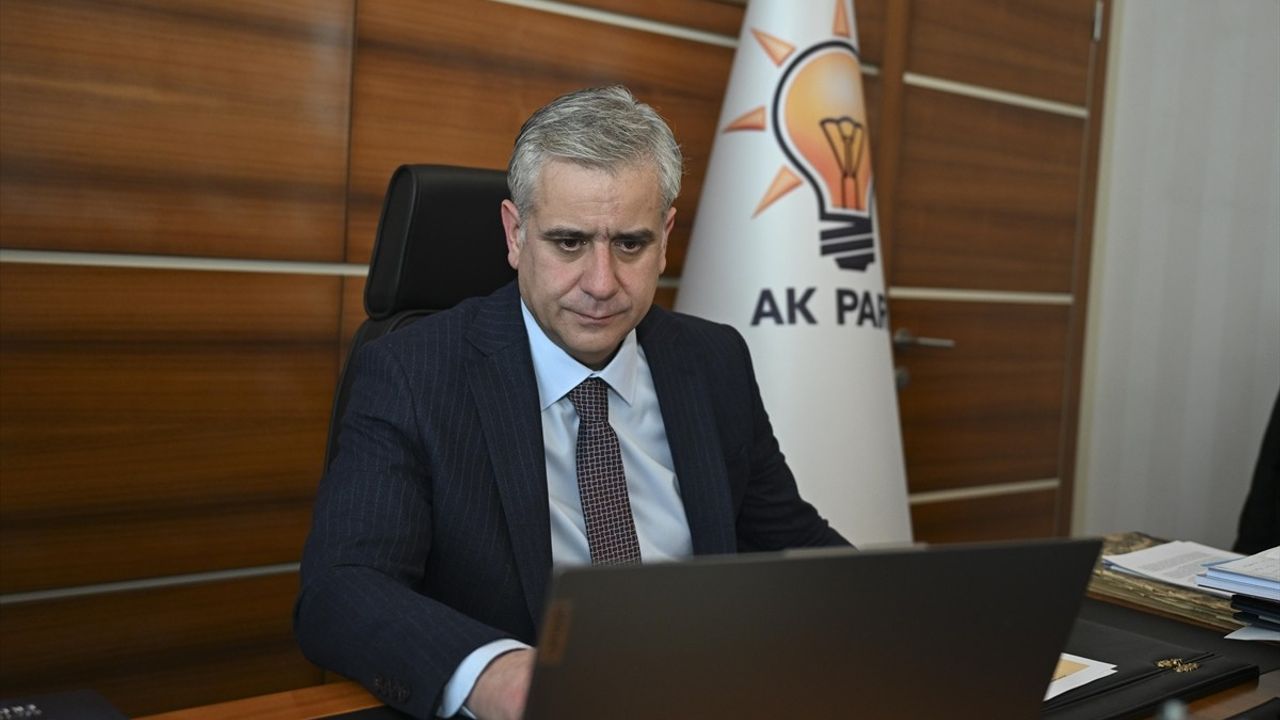 AK Parti'den Yılın Kareleri Oylamasına Katılım