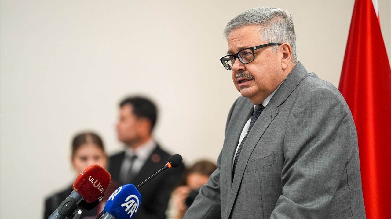 Ankara'da Türk-Rus İlişkileri Sempozyumu Düzenlendi