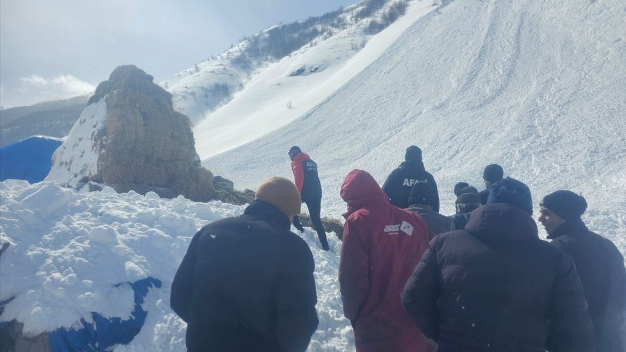 Ardahan'ın Derindere Köyü'nde Çığ Felaketi