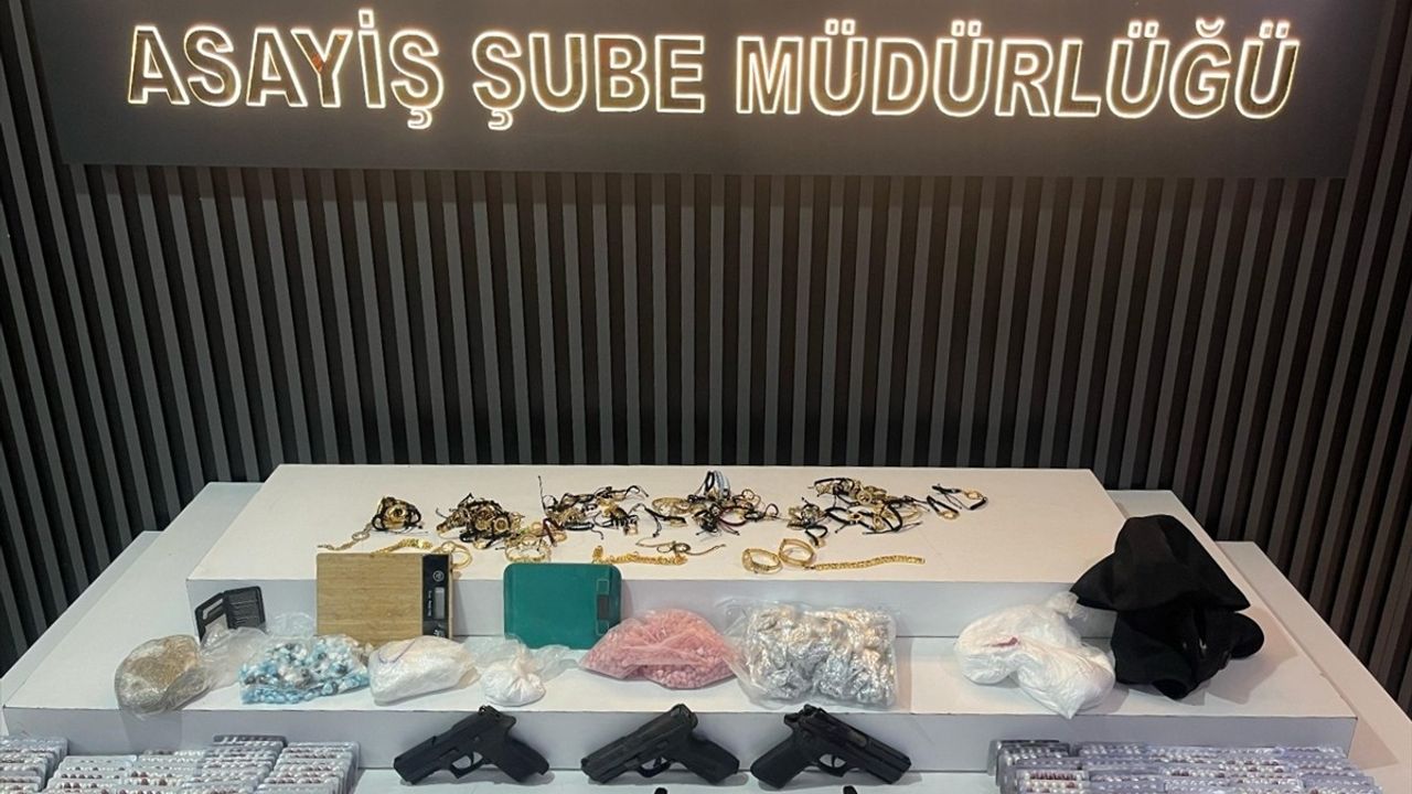 Avcılar'da Kuyumcu Soygunu: İki Şüpheli Tutuklandı