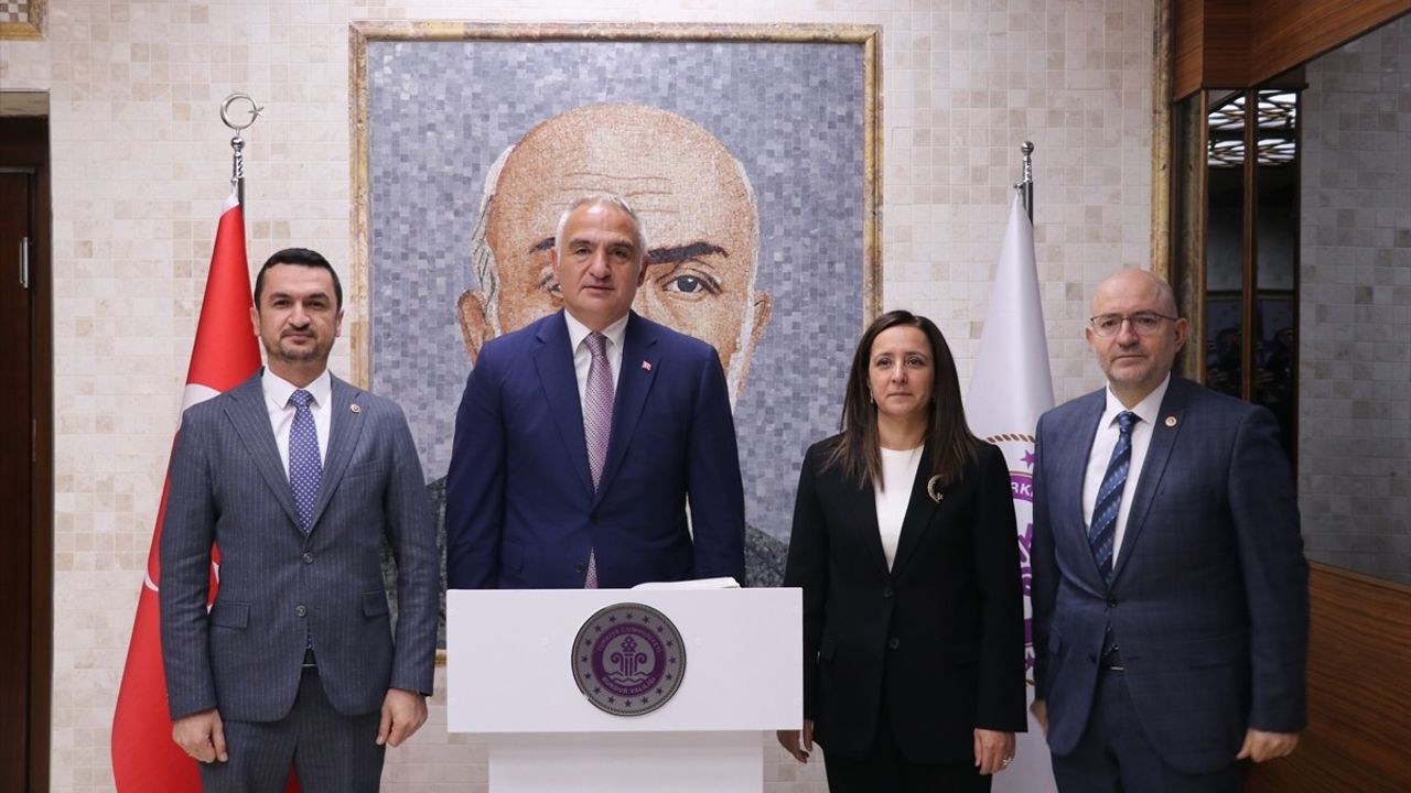Bakan Ersoy'dan Burdur Valiliğine Ziyaret