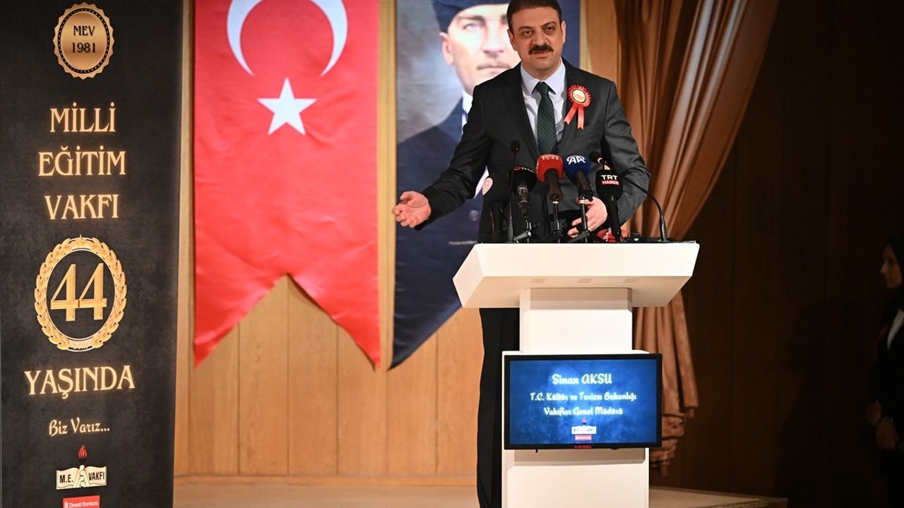 Bakan Tekin'den Milli Eğitim Vakfı'na Destek Vurgusu