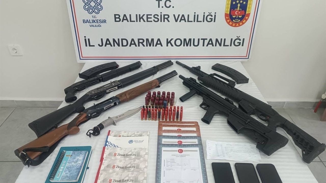 Balıkesir'de Tefecilik Operasyonunda 7 Şahıs Gözaltında