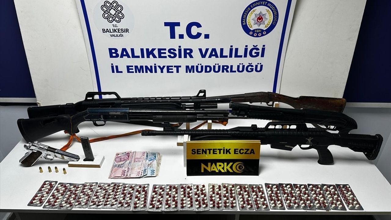 Balıkesir'de Uyuşturucu Operasyonu: Üç Şüpheli Tutuklandı