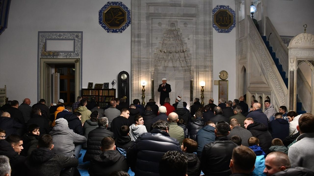 Balkan Ülkelerinde İlk Teravih Namazı Coşkuyla Kılındı