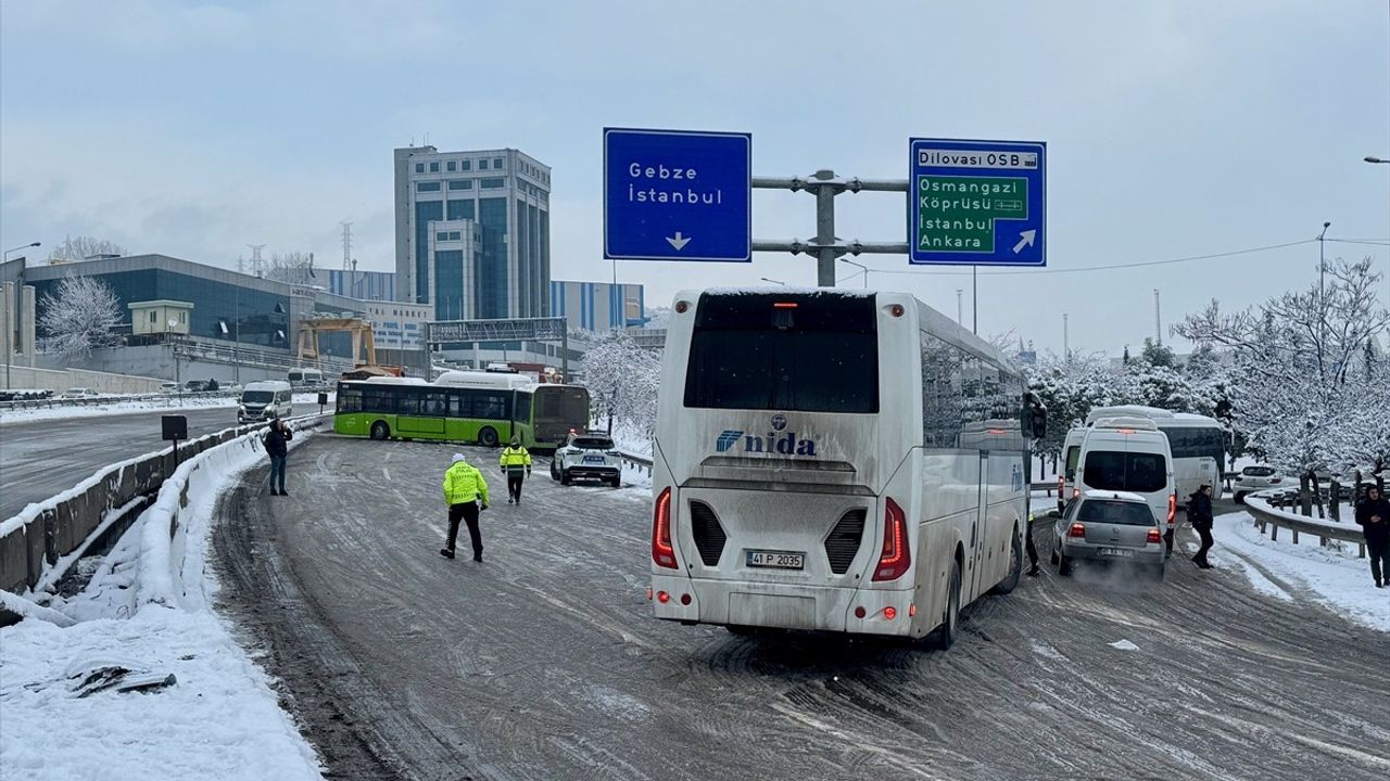 Batı Karadeniz'de Kar Yağışı ve Ulaşım Sorunları