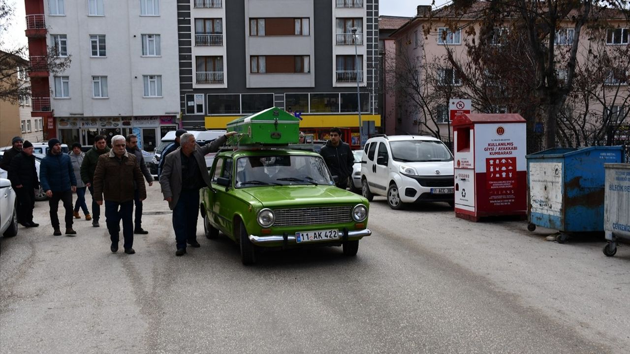 Bilecik'te Vasiyet Gerçekleşti: Murat 124 ile Cenaze Taşıması Yapıldı
