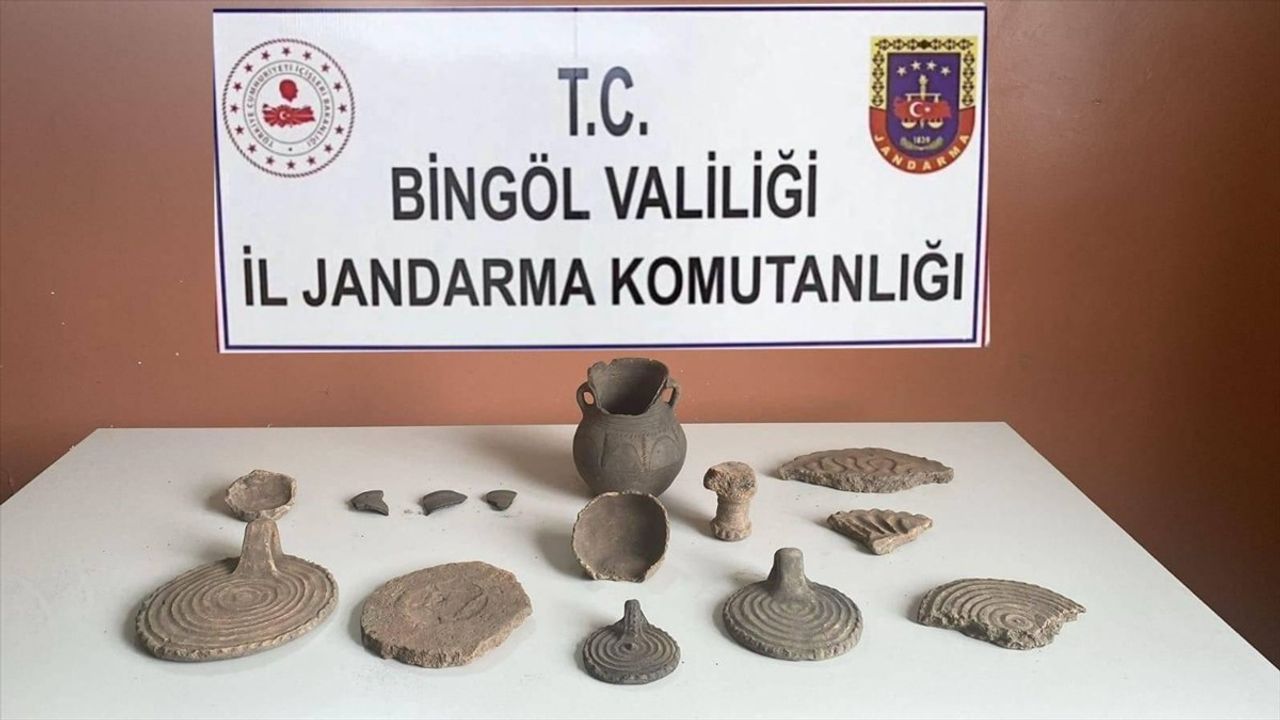 Bingöl'de Kaçak Kazı Operasyonu: 2 Şüpheli Yakalandı