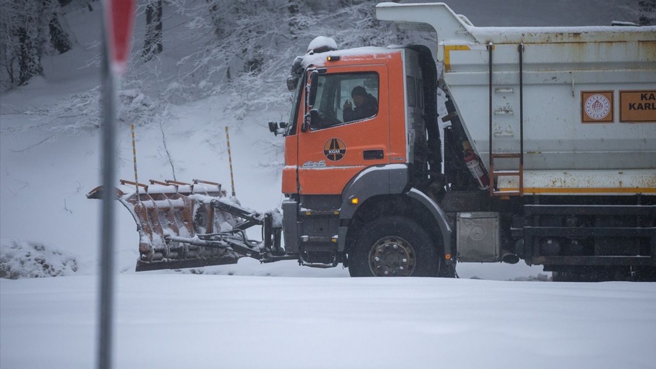 Bolu Dağı'nda Kar Yağışı ve Ulaşım Durumu