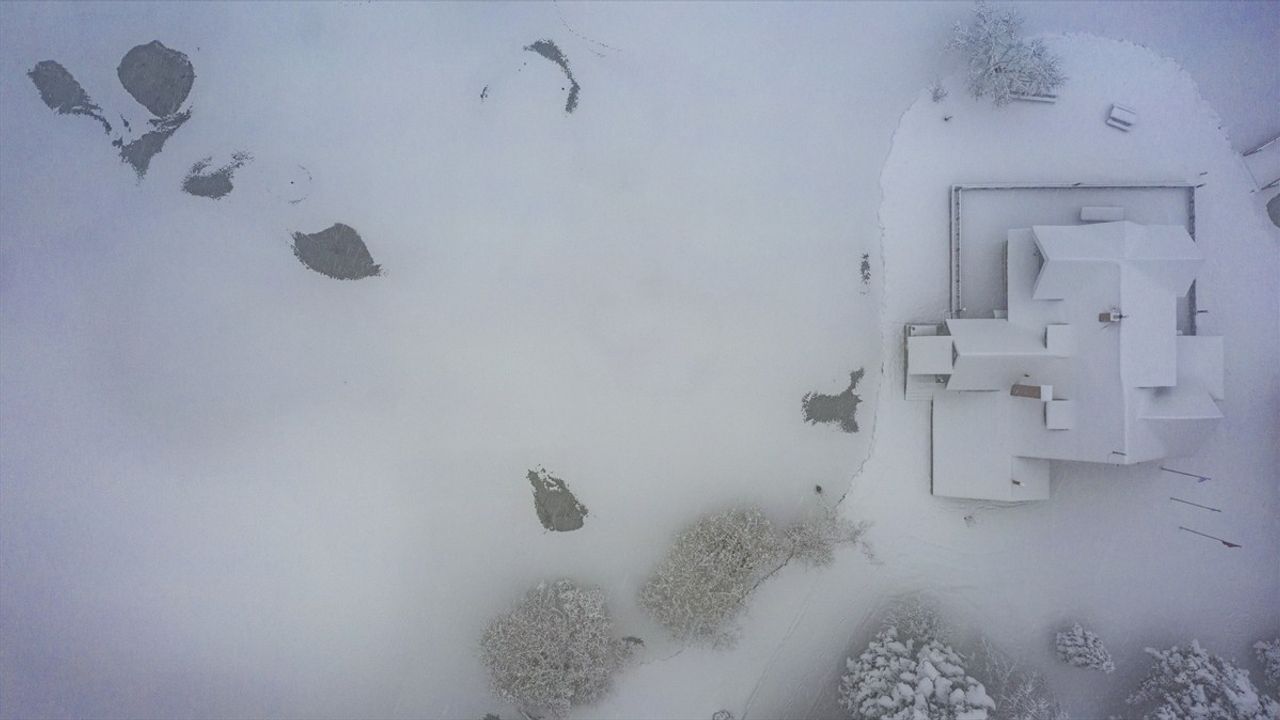 Bolu ve Karabük'teki Kar Manzaraları Dronla Görüntülendi