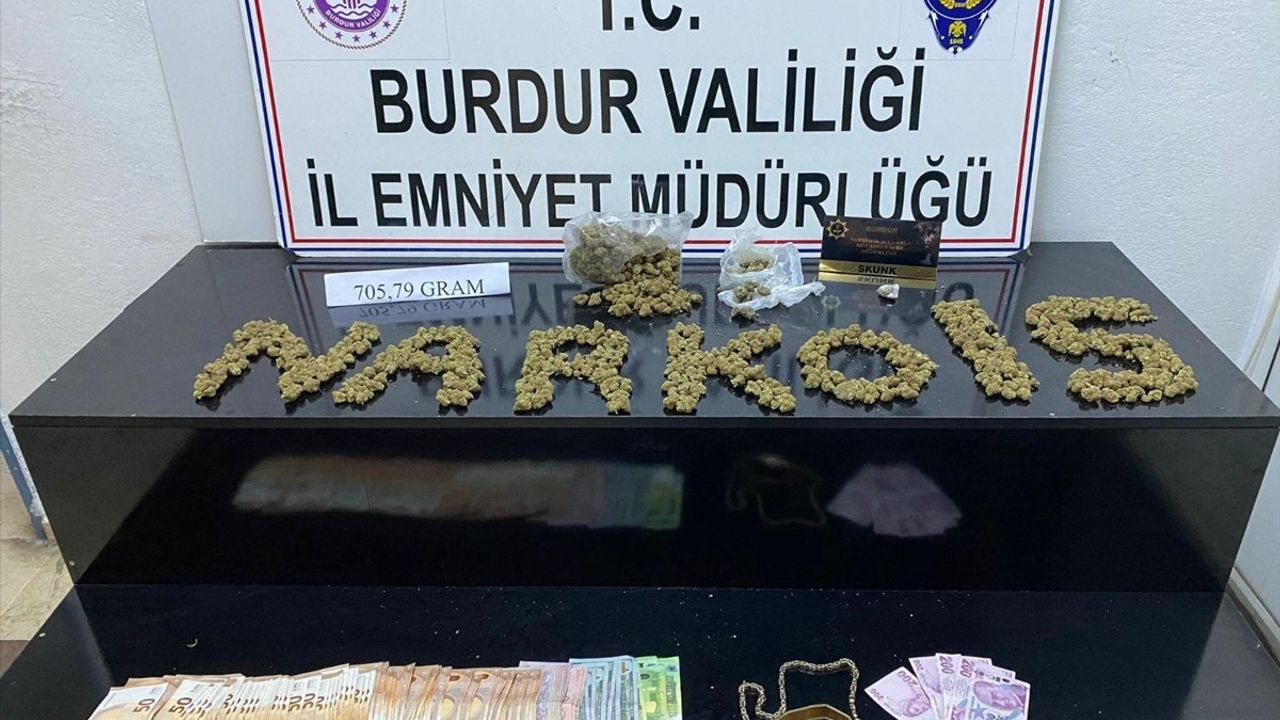 Burdur'da Uyuşturucu Operasyonu: Zanlı Tutuklandı