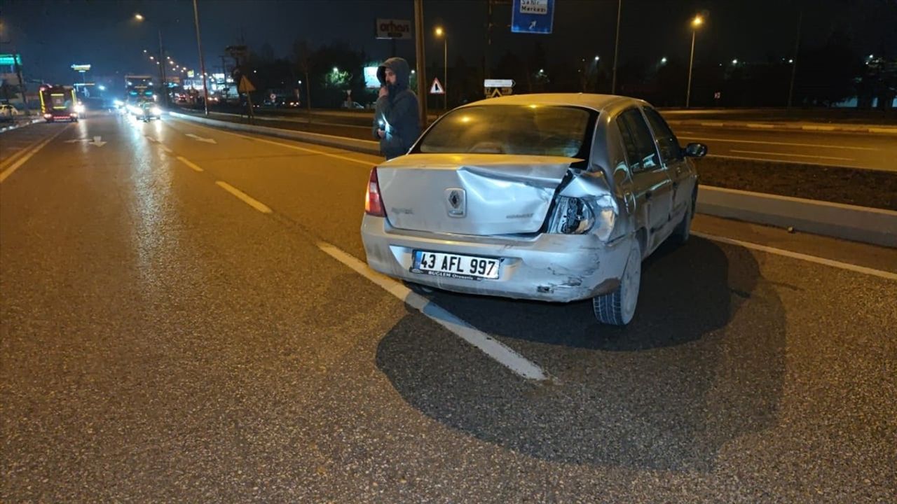 Bursa'da Trafik Kazası: 2 Yaralı