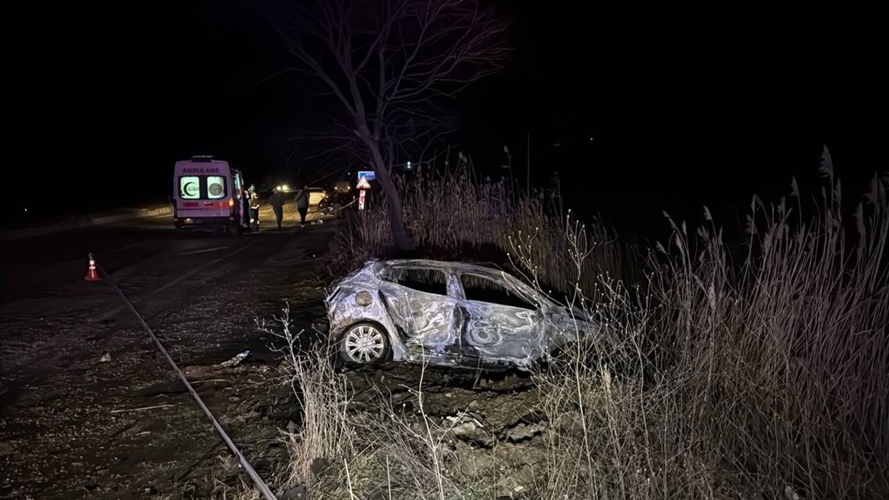 Çanakkale'de Trafik Kazası: 1 Ölü, 7 Yaralı