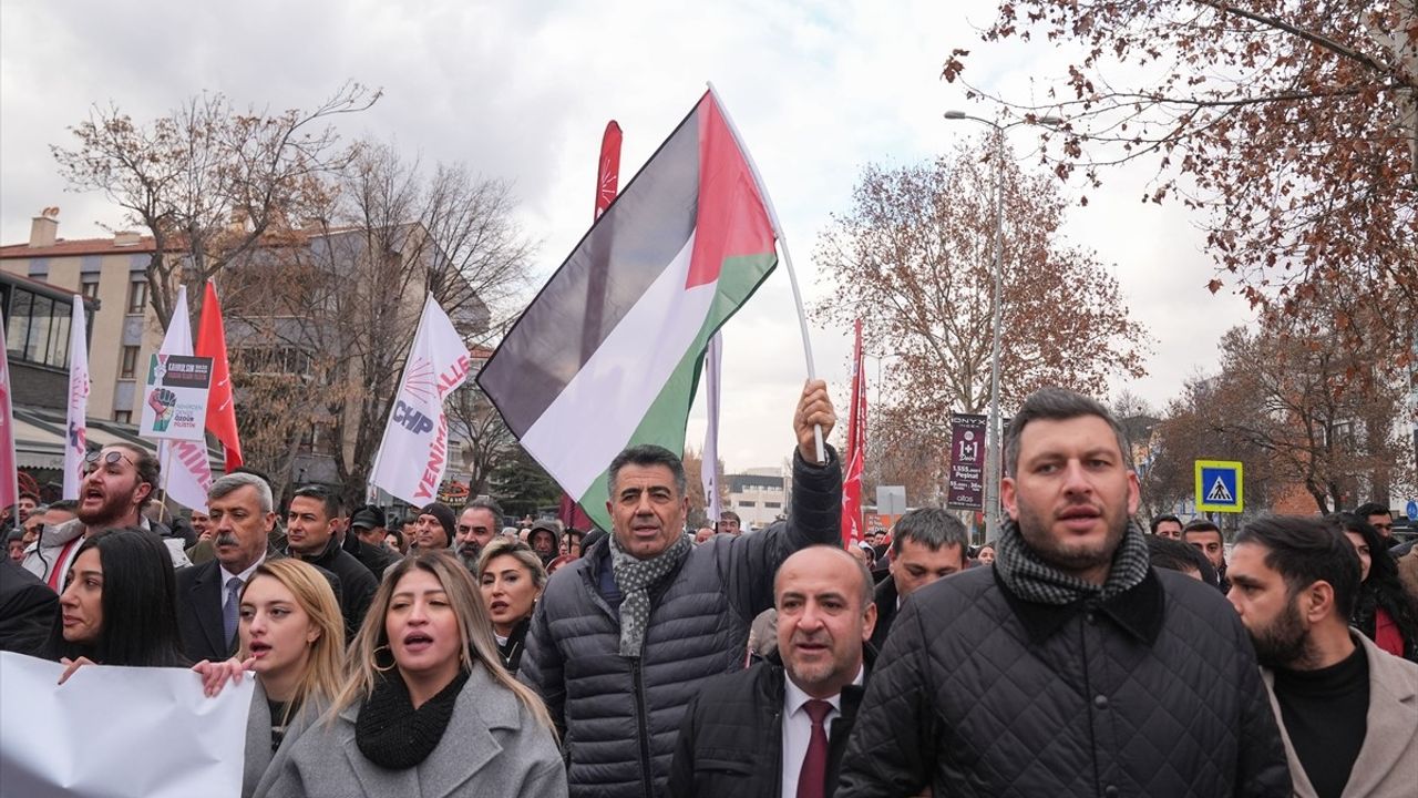 CHP Ankara'dan Filistin'e Destek Yürüyüşü