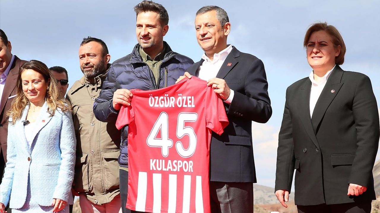CHP Genel Başkanı Özgür Özel, Manisa'da Jeopark Ziyaretçi Merkezi Açılışında Konuştu