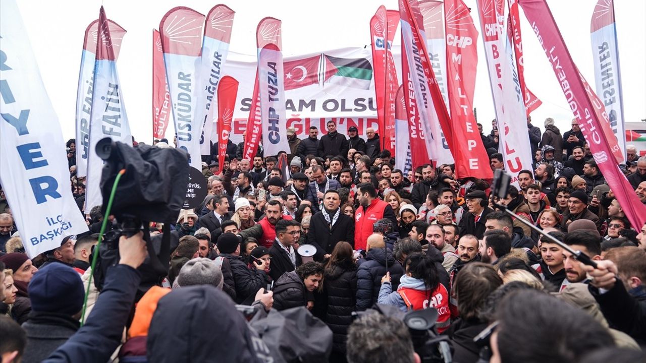 CHP İstanbul, Filistinlilere Destek İçin Eylem Düzenledi