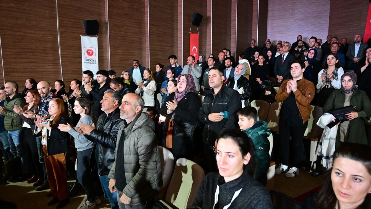 CHP Lideri Özel, Adıyaman'da Deprem Önlemlerine Dikkat Çekti