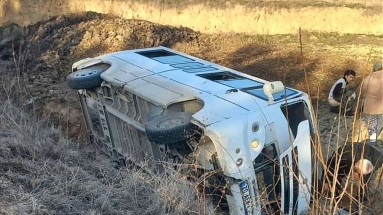 Denizli'de İşçi Servisi Devrildi: 1 Ölü, 3 Yaralı