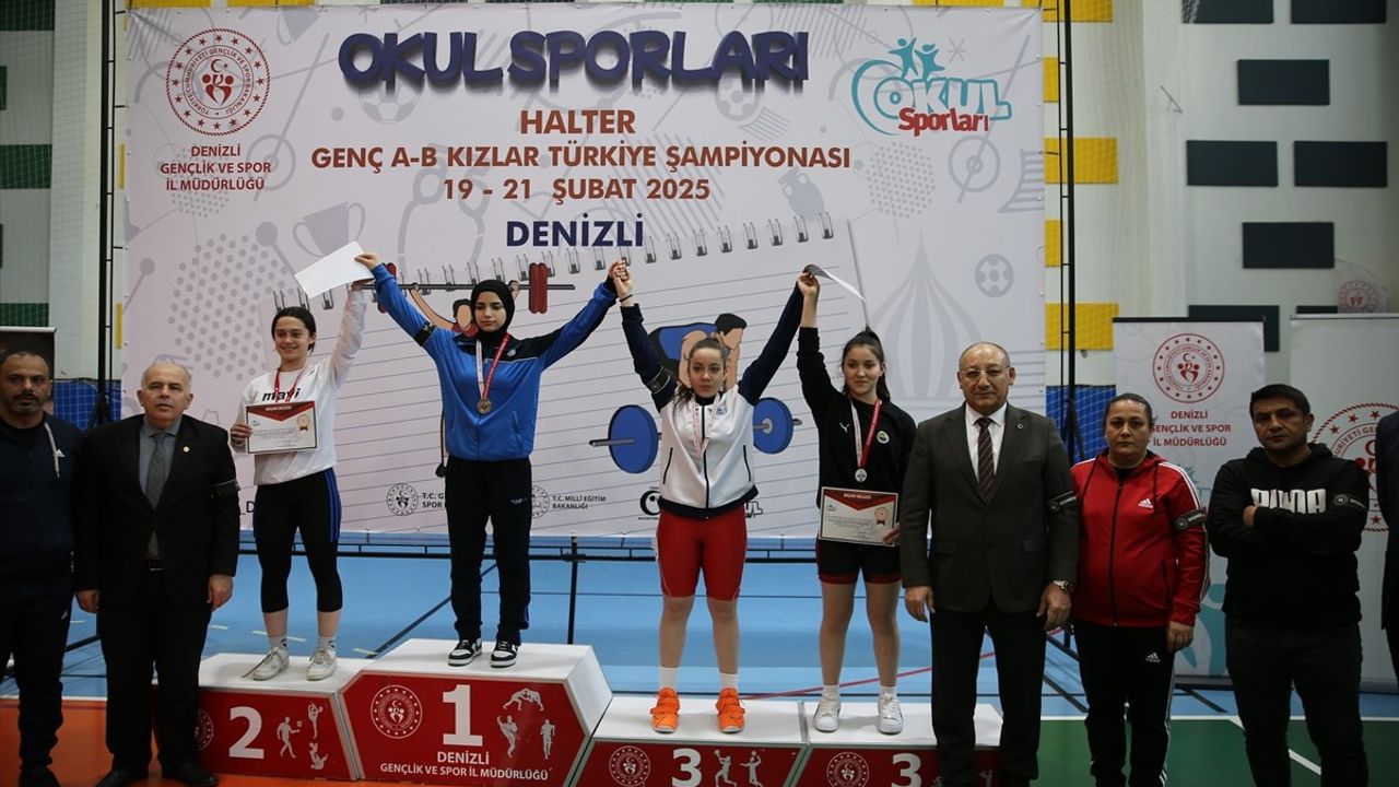 Denizli'de Okul Sporları Genç Kızlar Halter Türkiye Şampiyonası Açılışı Yapıldı