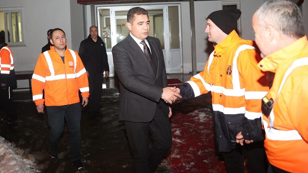 Düzce Valisi Selçuk Aslan'ın Karla Mücadele Çalışmaları İncelemesi
